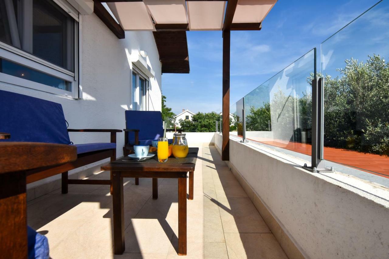 Villa Solymar Posedarje Esterno foto